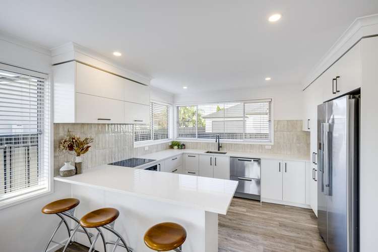 23 Laurent Place_0