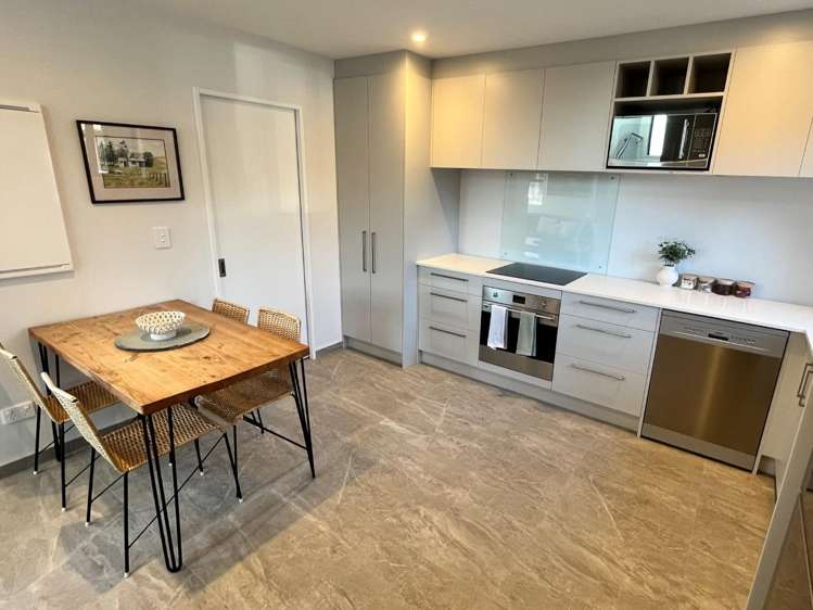 3/27 Harewood Road Papanui_1