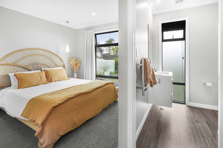 10/25 Thackeray Street Hamilton Lake_9