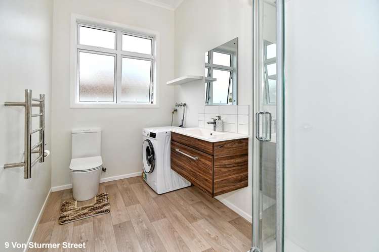 9 Von Sturmer Street Mangere East_11