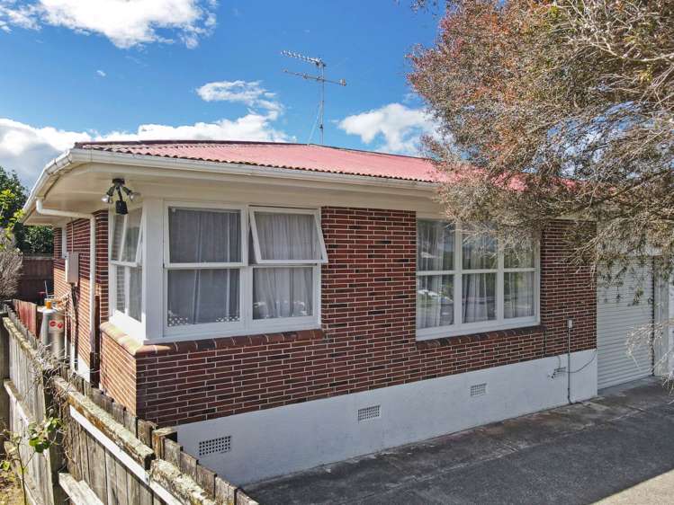 2/1 Grassways Avenue Pakuranga_18