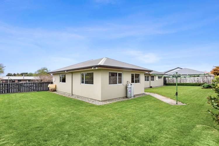 8 Karamea Street Whalers Gate_18