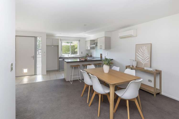 5/5 Yew Tree Lane Hillmorton_6