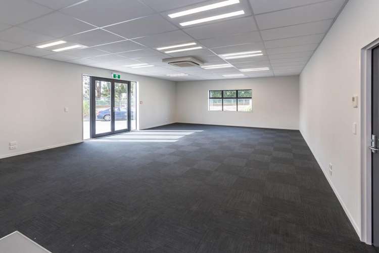 3/11 Tyne Street Addington_8