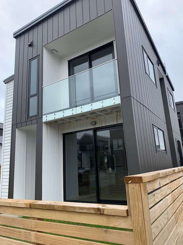 Beautiful 3 Bedroom Townhouse in Papakura
