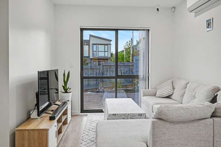 113 Tiriwa Drive Massey_2