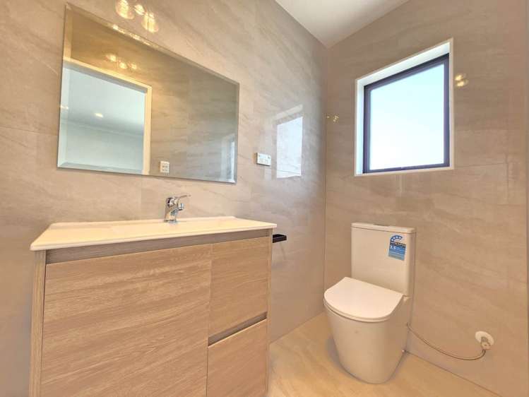 10D White Road Manurewa_15