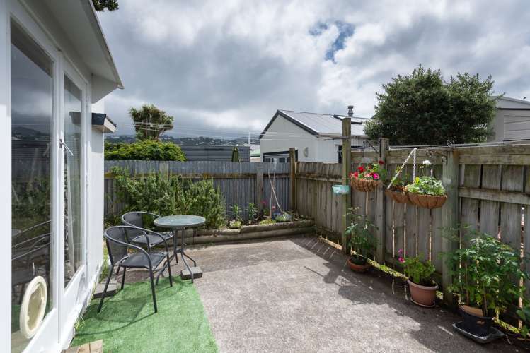 16 Glendavar Street Berhampore_20