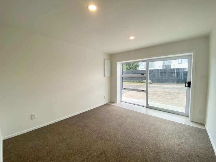 287 Ellerslie Panmure Highway Mt Wellington_14