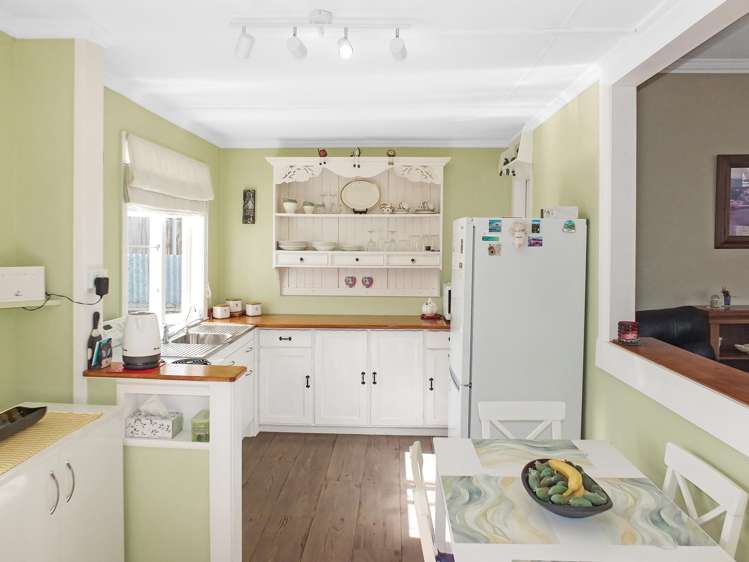 15 Roore Street Foxton Beach_7