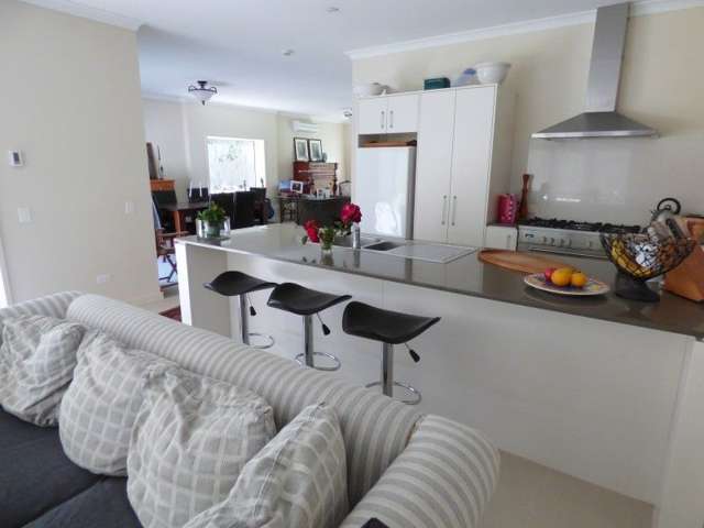 10 Chateau Crescent Rangatira Park_4