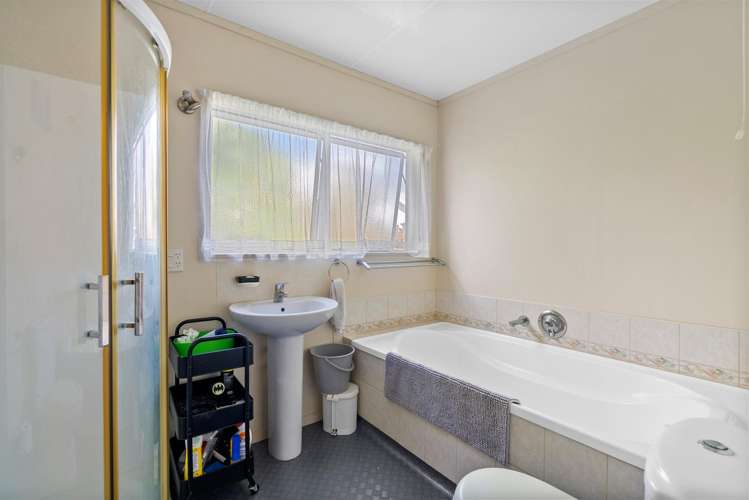 3 Whimp Avenue Onerahi_9
