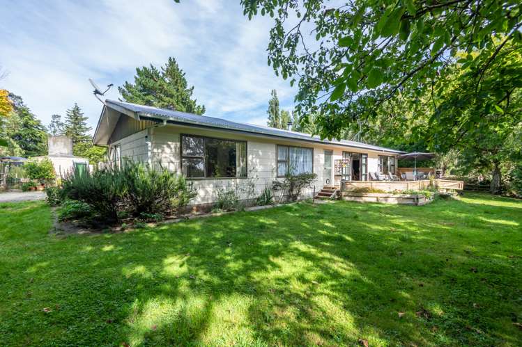 22 James Road Pahiatua_2