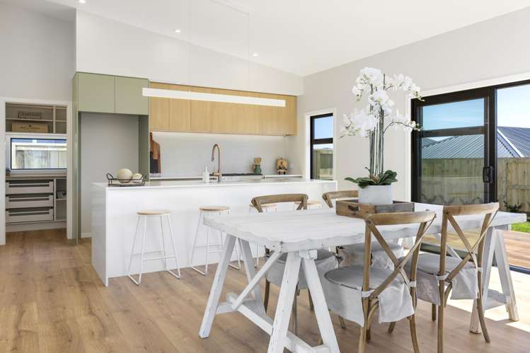 15 Makomako Crescent Wharewaka_9