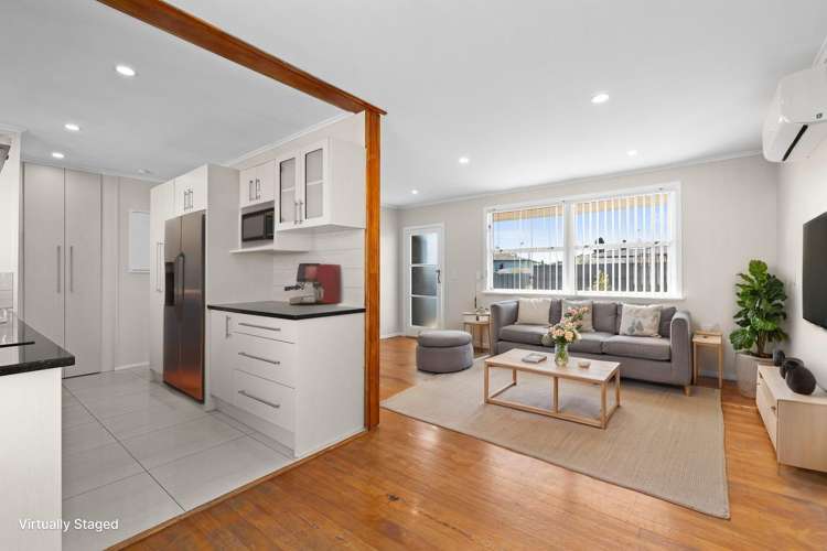 1215a Norfolk Crescent Mayfair_5