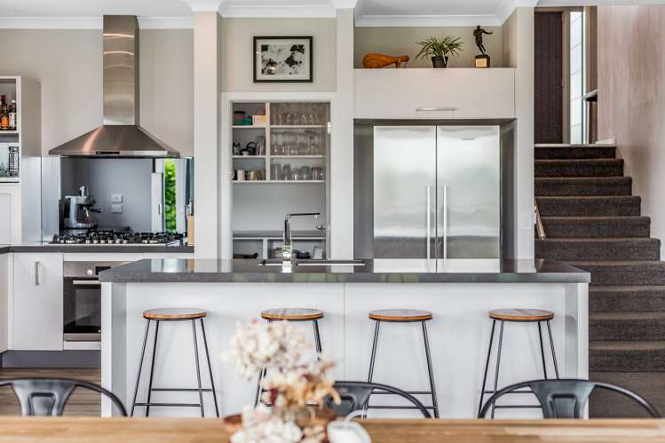 105 Endeavour Drive Whitby_7