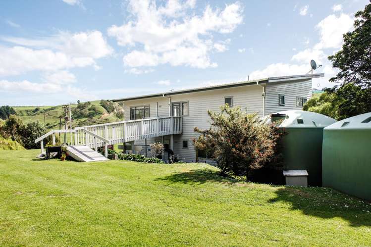8 Pohutukawa Drive Waiotahe_18