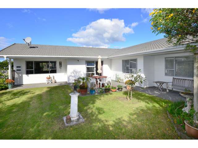 53 Lakeside Drive Orewa_1