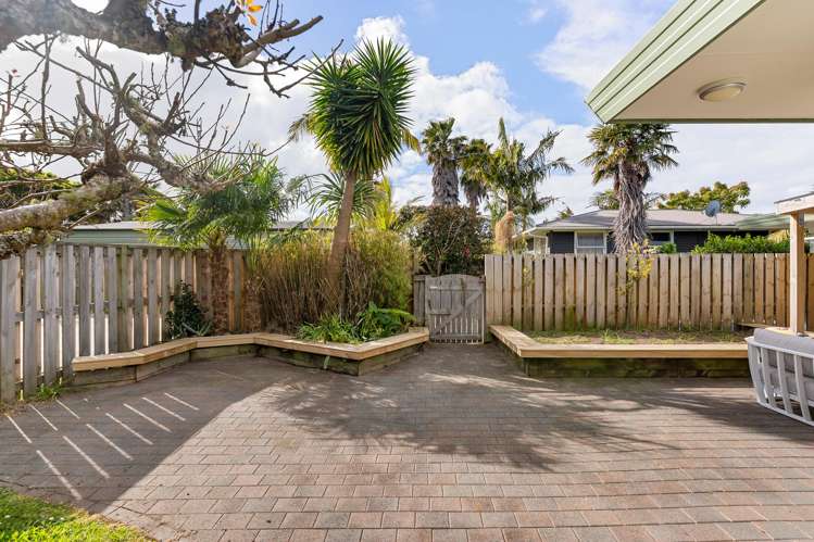 14 Sunkist Bay Road Beachlands_29