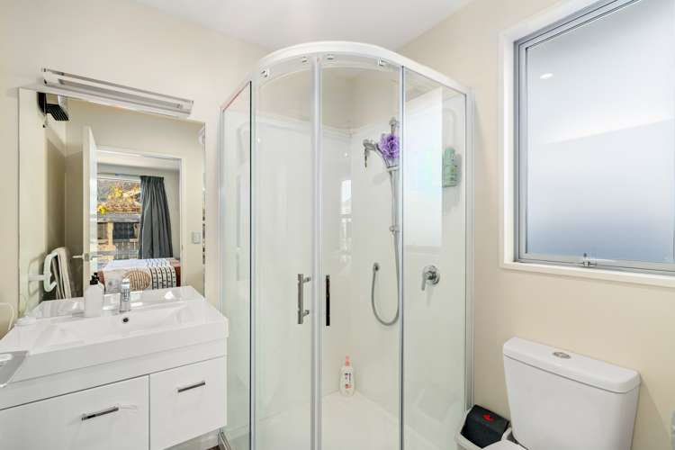 14 Finch Street Albert Town_13