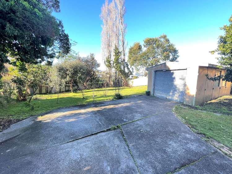 16 Tindall Crescent Otara_12