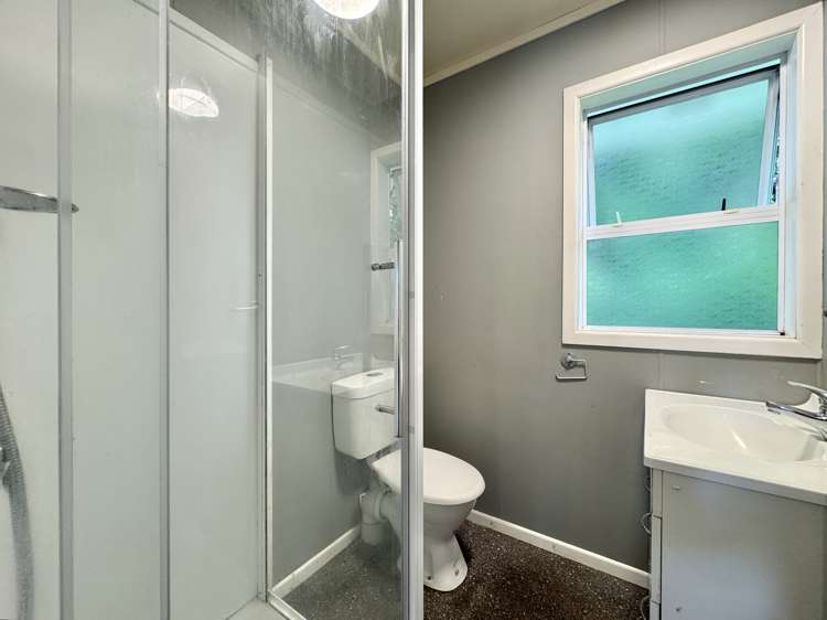 55a Tirimoana Road Te Atatu South_9