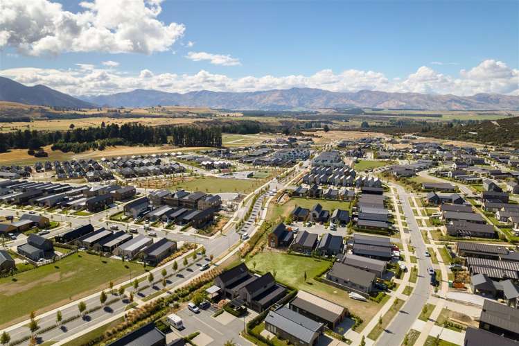 4 Leaning Rock Lane Wanaka_19