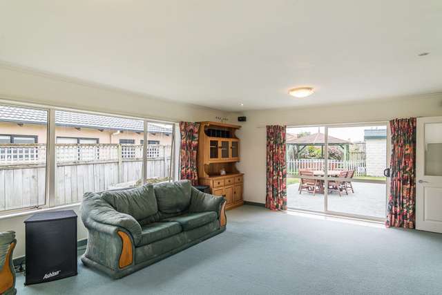 87 Guildford Drive Paraparaumu_3