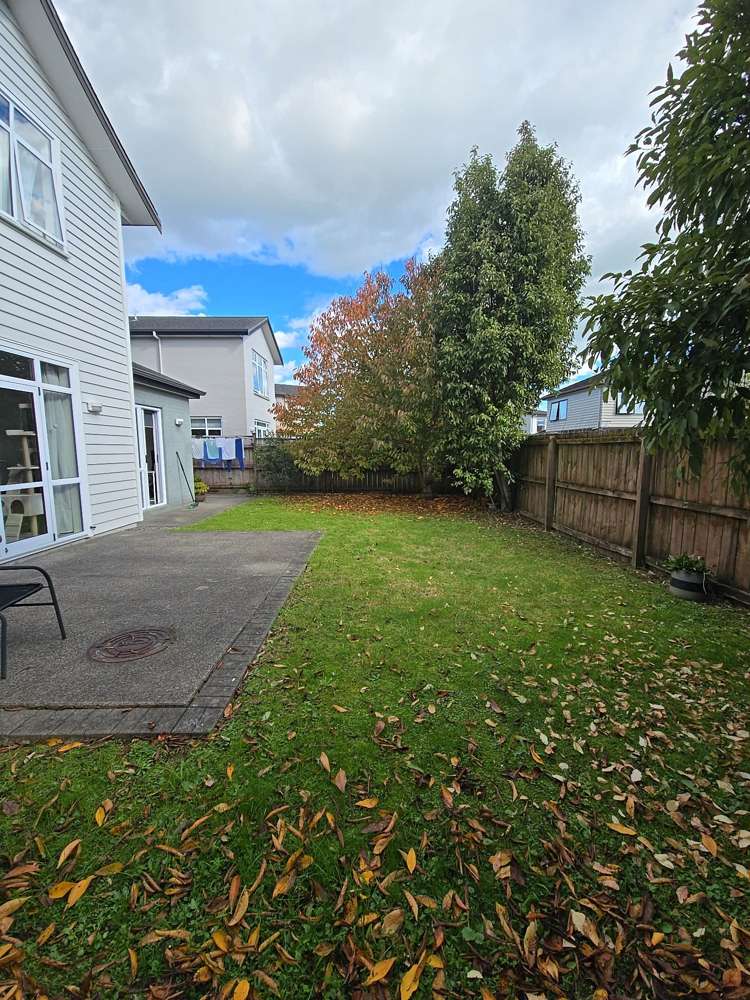 7 Thornton Green Karaka_11