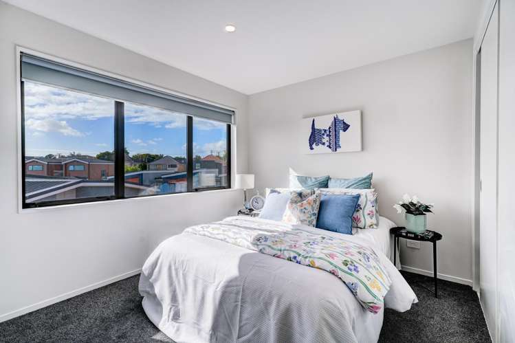 6 Te Rorea Lane Mount Roskill_17