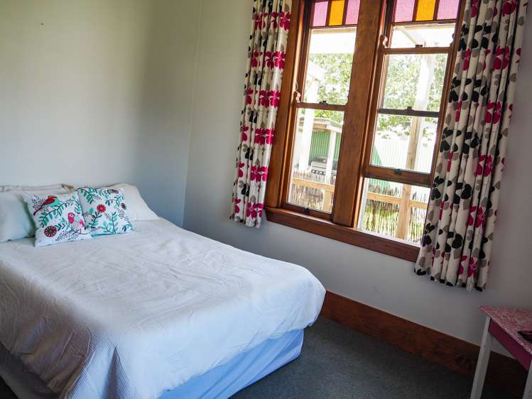 11 Clifton Avenue Carterton_7