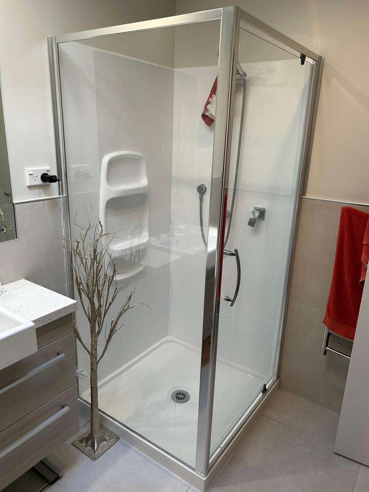 15 Costa Viva Crescent Karaka_10