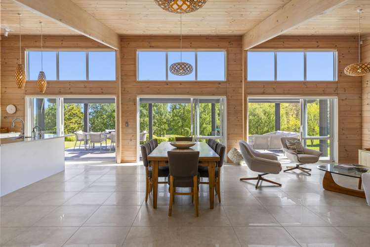 2 Paulines Way Wharewaka_10