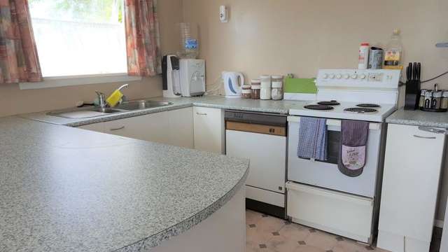 7 Rennie Place The Pines Beach_3