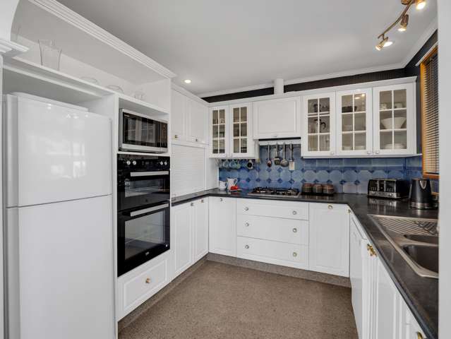 6 Martin Close Karitane_2