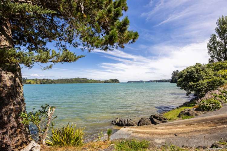 11 Young Street Mahurangi East_11