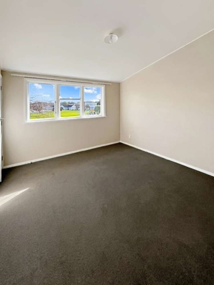 18 Devon Crescent Bulls_7