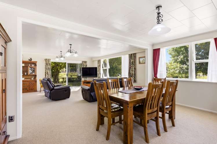 19 Tawa Street Ohura_12