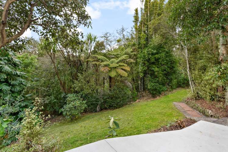 35 Martin Crescent Northcote_22