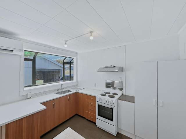 21 Edgeware Road 10930_1