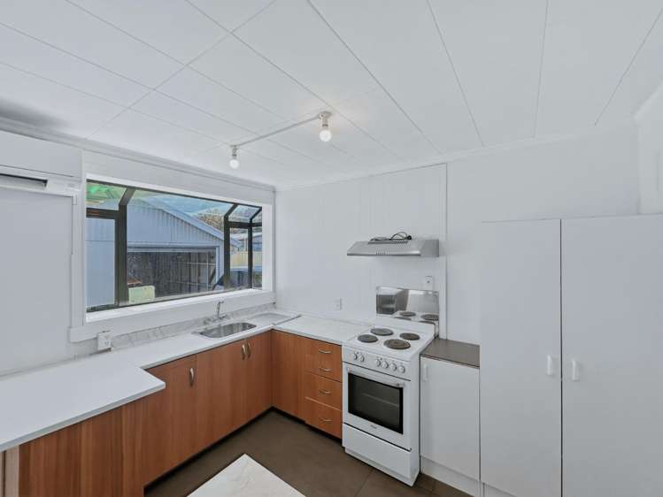 21 Edgeware Road 10930_1