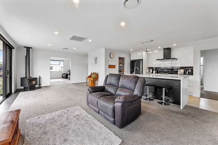 31 Corsair Crescent Burleigh_7