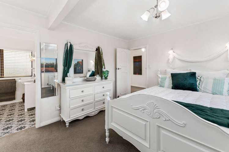 14 Mclean Street Glenholme_12