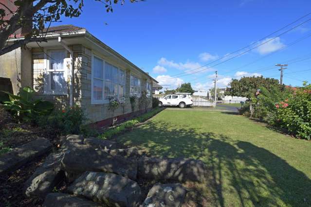 12 Sandbrook Avenue Otara_1