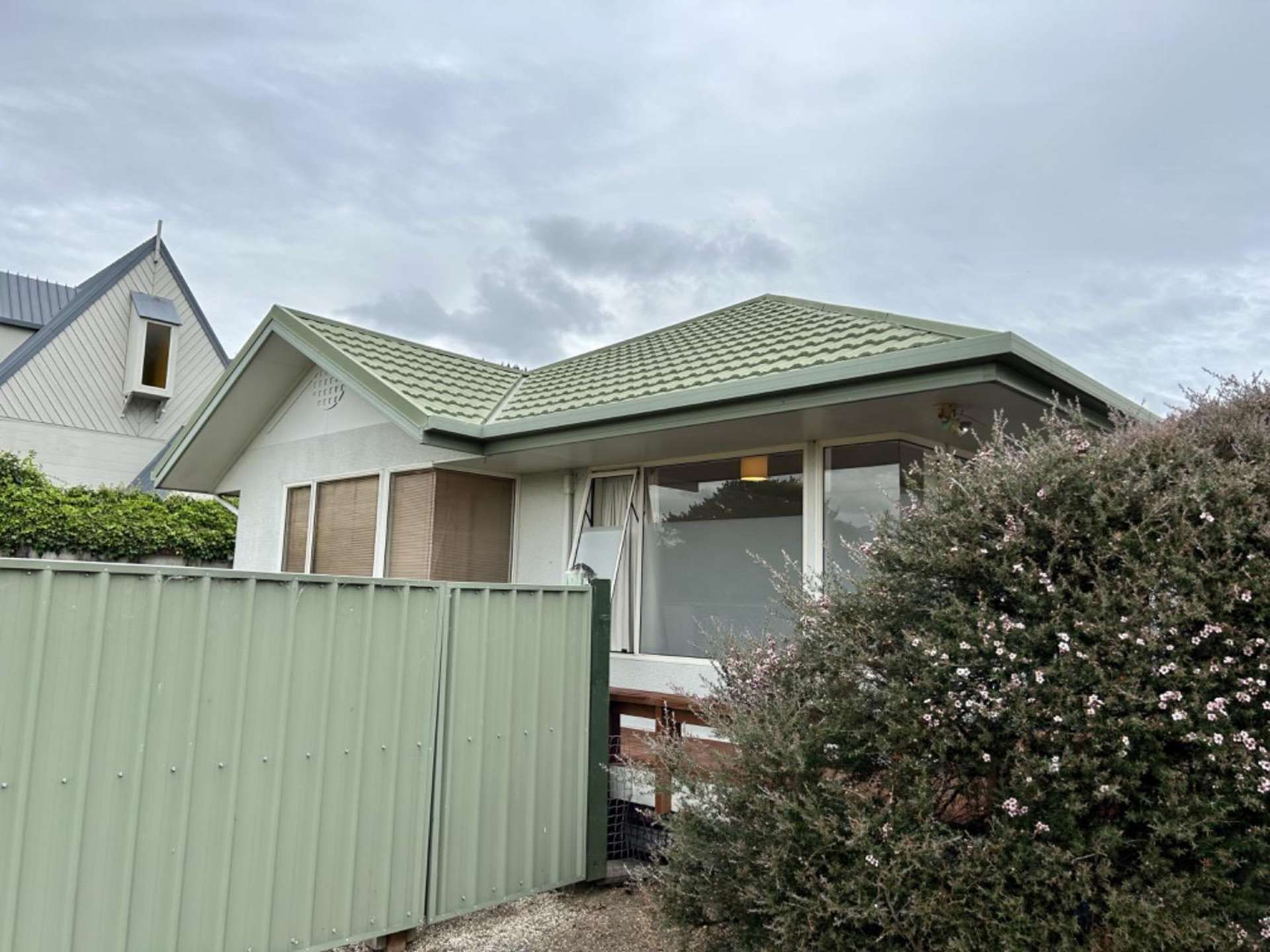 27C Renwick Place 10811_0