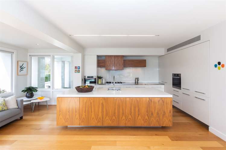 3 Helmores Lane Merivale_13