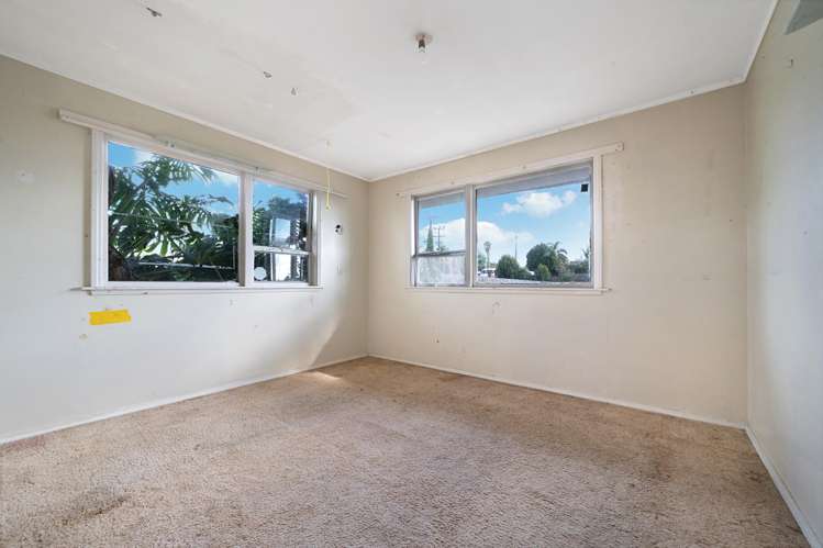 34 Royal Road Massey_16