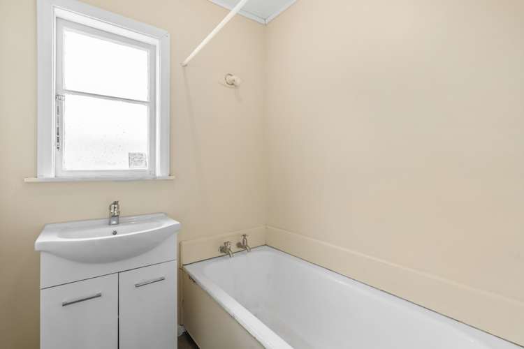 27 Frederick Street Wainuiomata_9