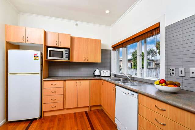 1/301 Rangatira Road Beach Haven_4