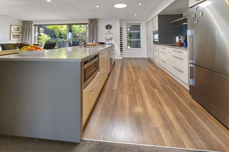 6 Istana Place Britannia Heights_22